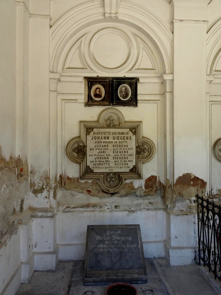Brasov Evangelical Cemetery - Siegens