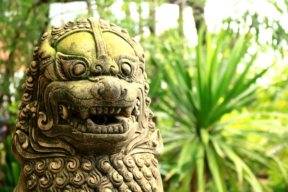 Statue zoo parks