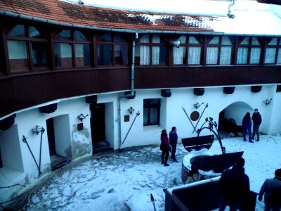 Brasov Fortress courtyard 06