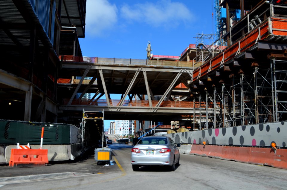 Brickell CityCenter pedestrian bridge construction