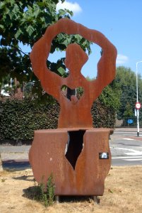 Breda kunstwerk speelhuisvrouw