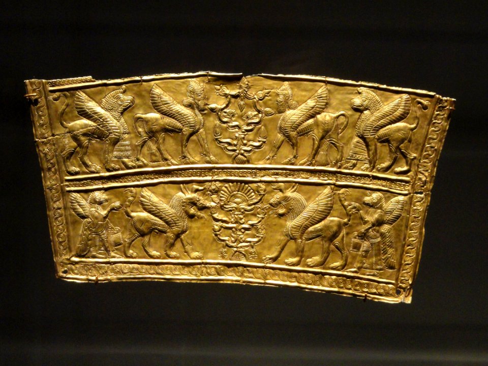 Breastplate fragment, northwestern Iran, c. 8th-7th century BC, gold - Arthur M. Sackler Gallery - DSC05884