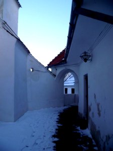 Brasov Fortress courtyard 04
