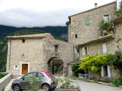 Brantes Vieux bourg 16