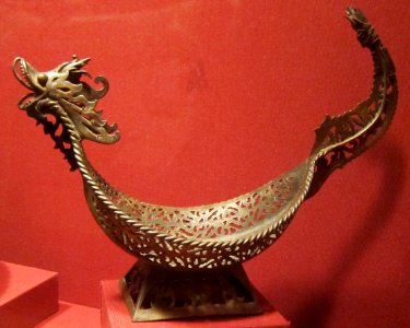 Brass container from Java or Sumatra, early 20th century, Honolulu Museum of Art