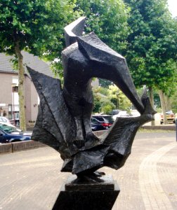 Breda teteringen kunstwerk vechtende hanen
