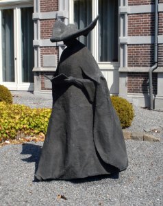 Breda kunstwerk liefdezuster