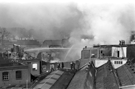 Brinkers margarinefabriek in Oudewater uitgebrand, Bestanddeelnr 926-6746