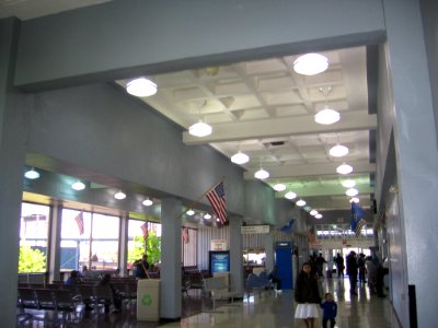 Bridgeport station interior 139