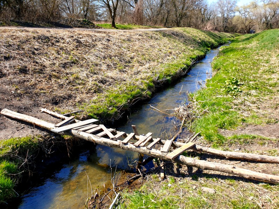 Bridge over the Szilas stream