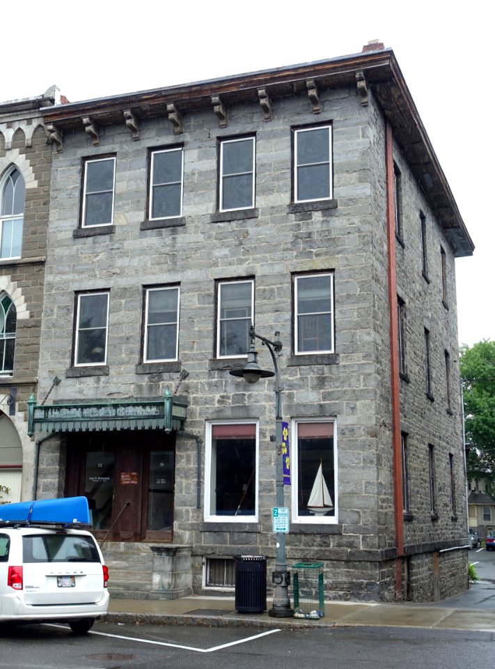 Bridge Street building - Shelburne Falls, Massachusetts - DSC00214