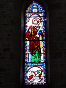 Brioux-sur-Boutonne (Deux-Sèvres) église, vitrail 1