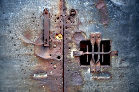 Bolt rusty oxide