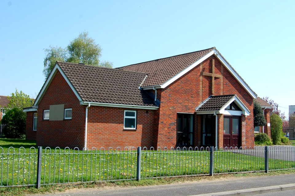 Bridgemary Methodist Church, Prideaux-Brune Avenue, Bridgemary, Gosport (April 2019) (3)