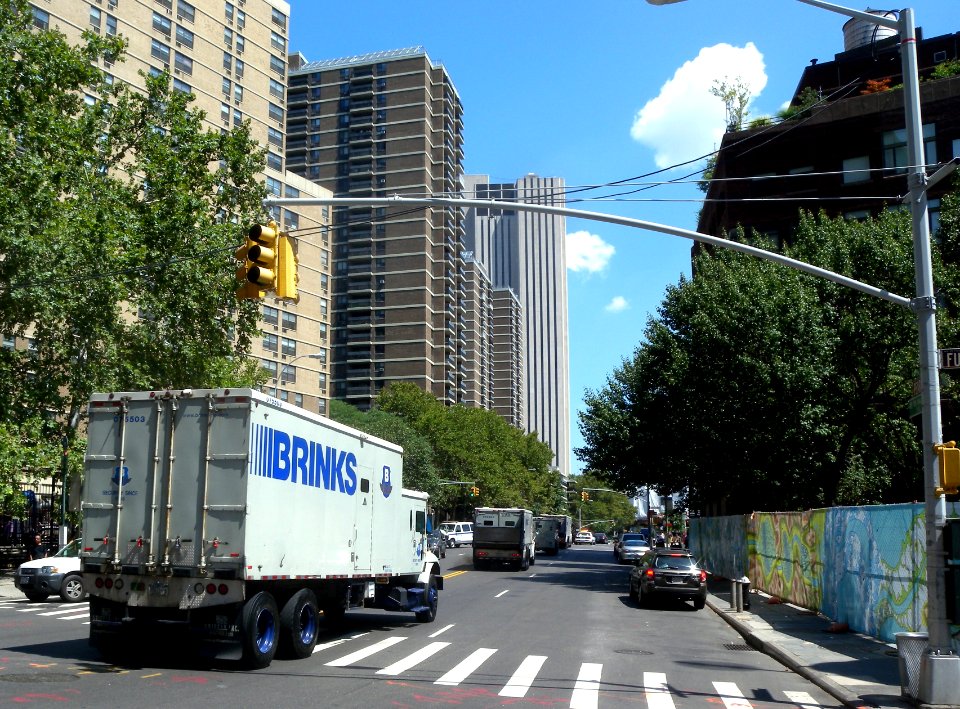 Brinks Truck Fulton Water Sts jeh