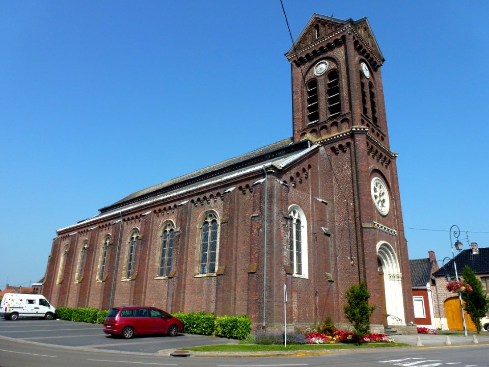 Brillon (Nord, Fr) église 01
