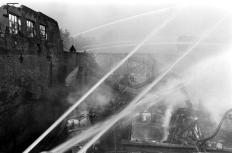 Brinkers margarinefabriek in Oudewater uitgebrand, Bestanddeelnr 926-6743