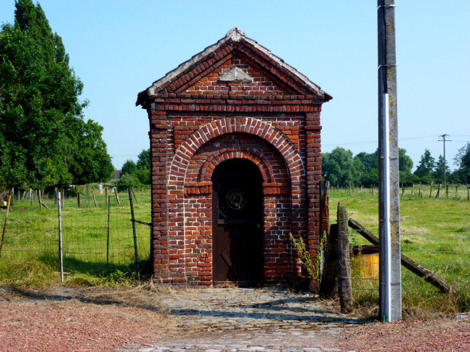 Brillon (Nord, Fr) oratoire, D35