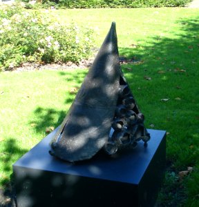 Brielle kunstwerk grote peul