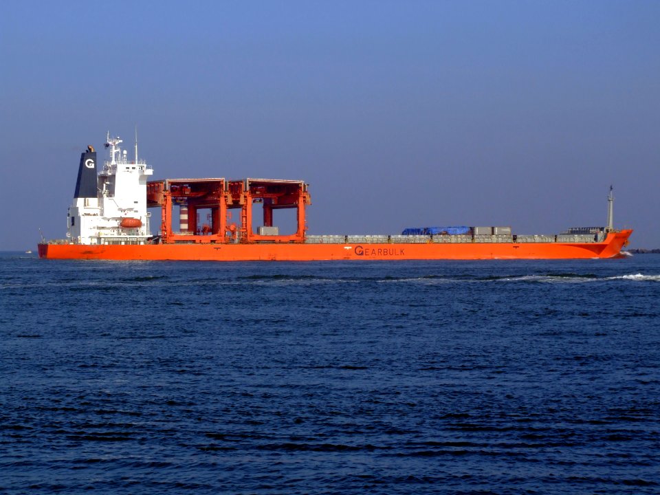 Bridge arrow p3 Port of Rotterdam 18-Jan-2005