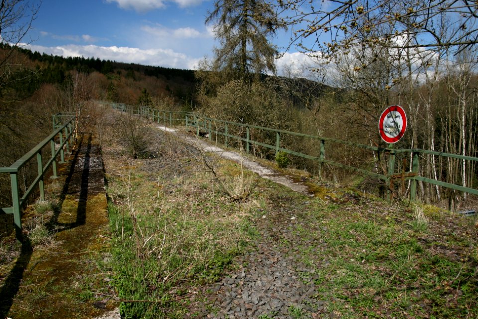 Bridge Erbacher Bruecke south1