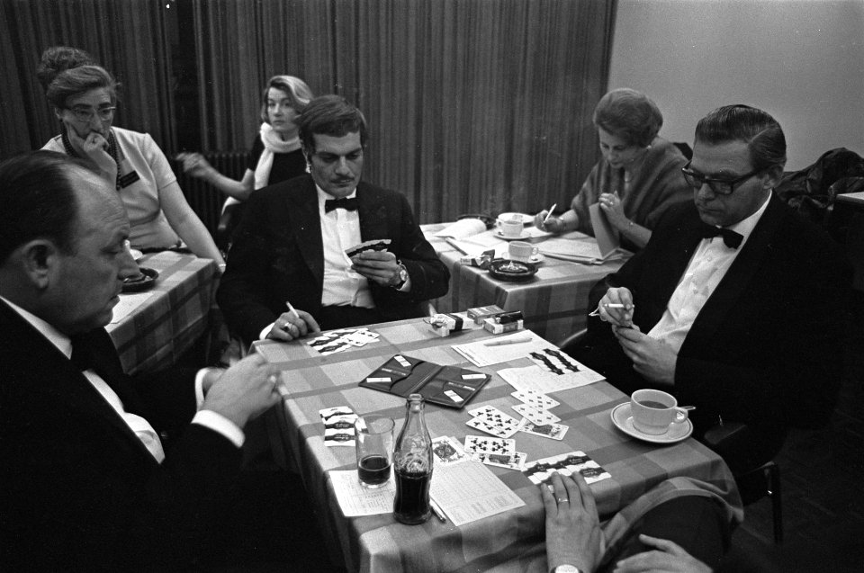 Bridge demonstratie van Omar Sharif in RAIi, Bestanddeelnr 920-9139