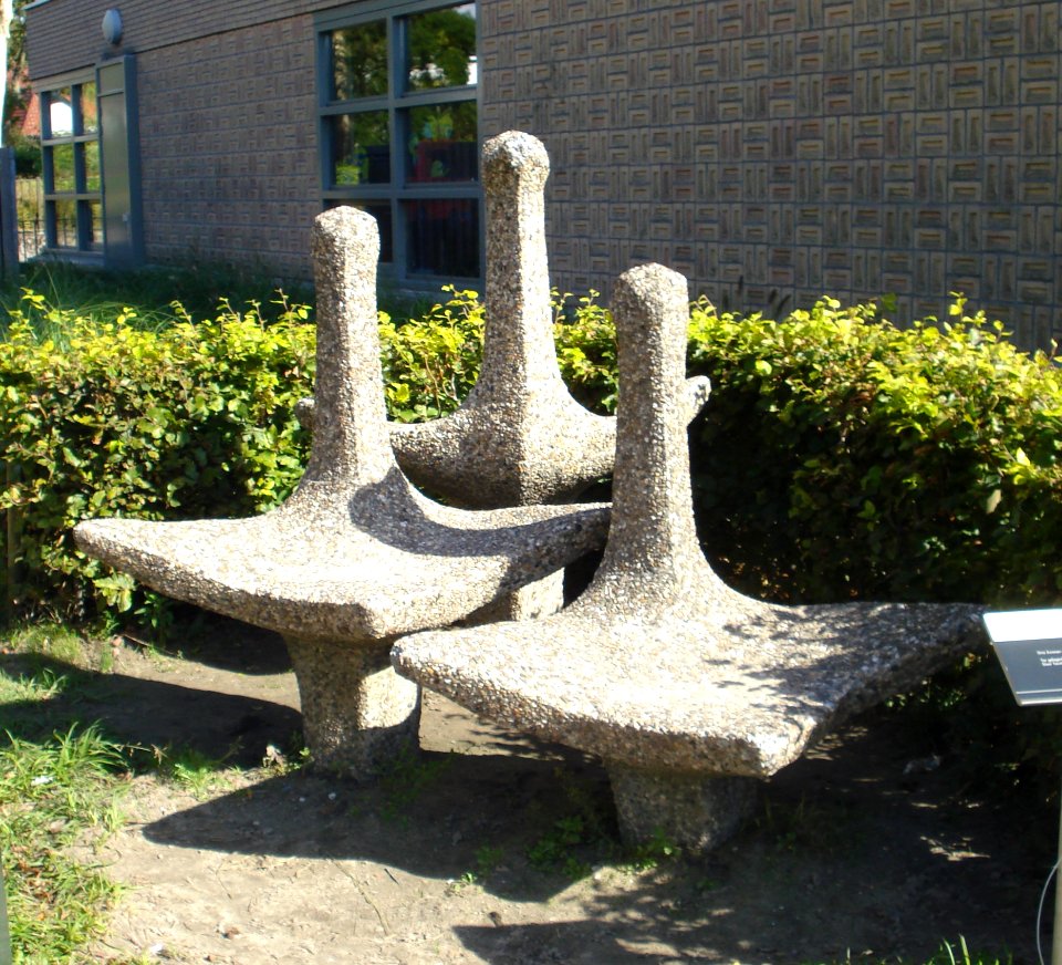 Brielle kunstwerk drie zwanen