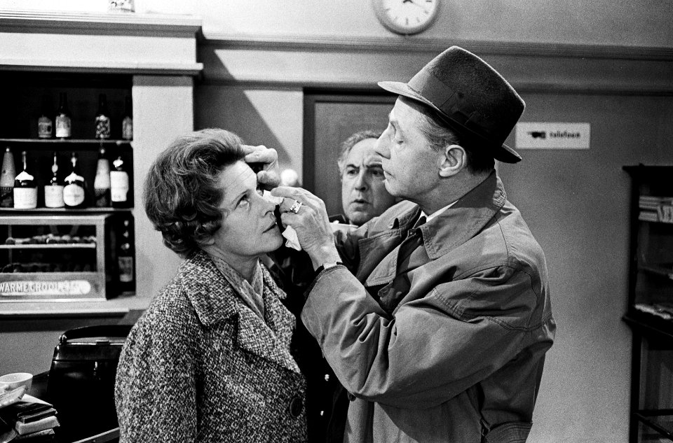 Brief Encounter (Tweesprong) voor VPRO-televisie 31 oktober. Myra Ward met haar , Bestanddeelnr 915-6855