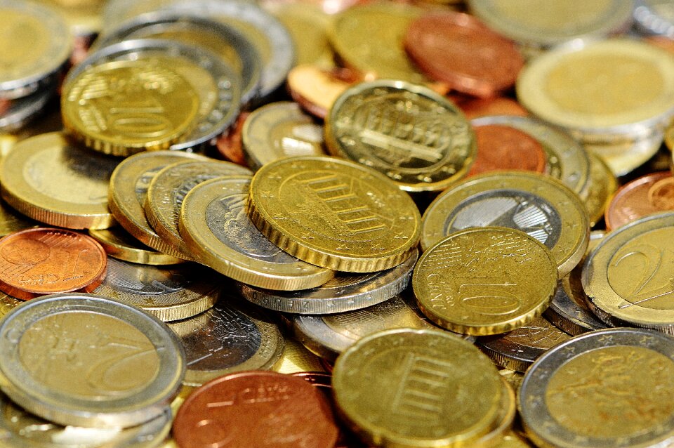 Currency specie loose change