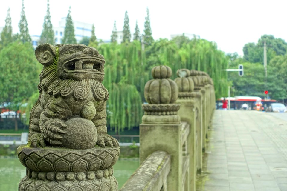 Bridge over Jinjiang River - Hebin Road to Wangjiang Road - Chengdu, China - DSC05684