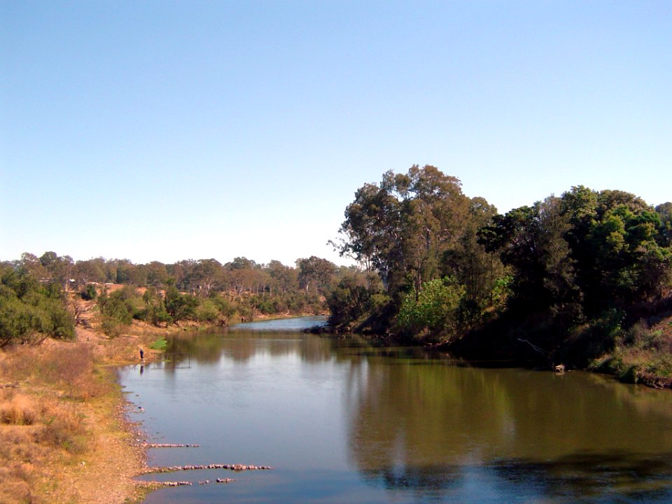 Brisbane River upstream from Summerville Road East crossing