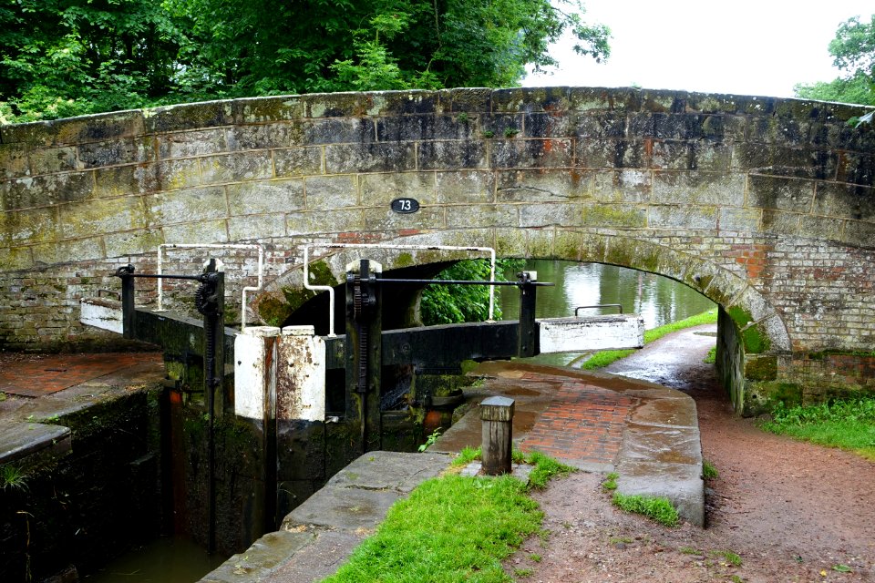 Bridge No 73, Trent and Mersey Canal - Great Haywood, Staffordshire, England - DSC09756