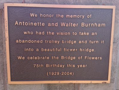 Bridge of Flowers - Burnham memorial plaque photo