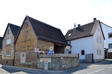 Bremthal, Wiesbadener Straße 33
