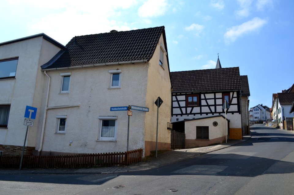 Bremthal, Wiesbadener Straße 13