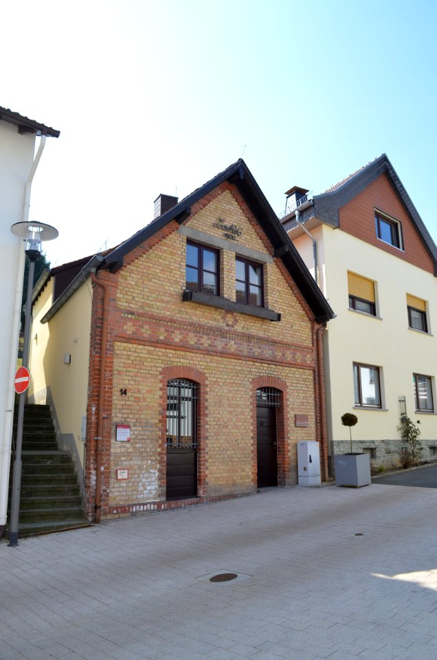 Bremthal, Bornstraße 14, Backhaus