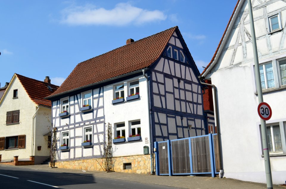 Bremthal, Wiesbadener Straße 42 (1)
