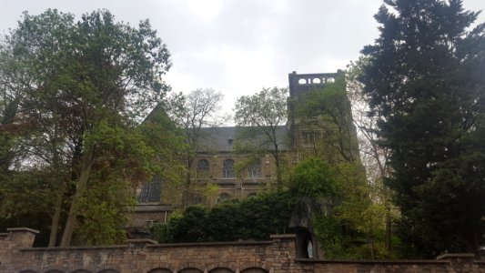 Bressoux-Église Notre-Dame de Lourdes à Le Bouhay (41)