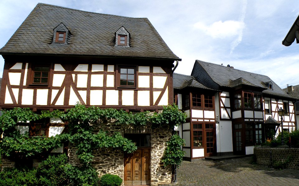 Bremm Brunnenstraße 1