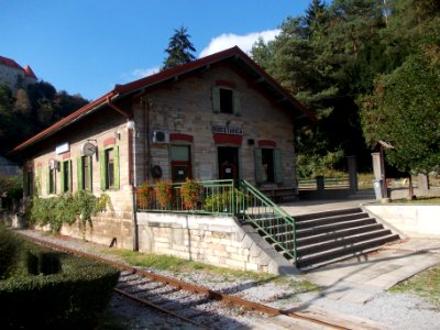 Brestanica train station 03