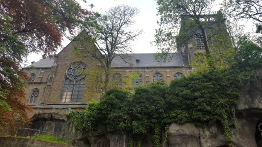 Bressoux-Église Notre-Dame de Lourdes à Le Bouhay (16)