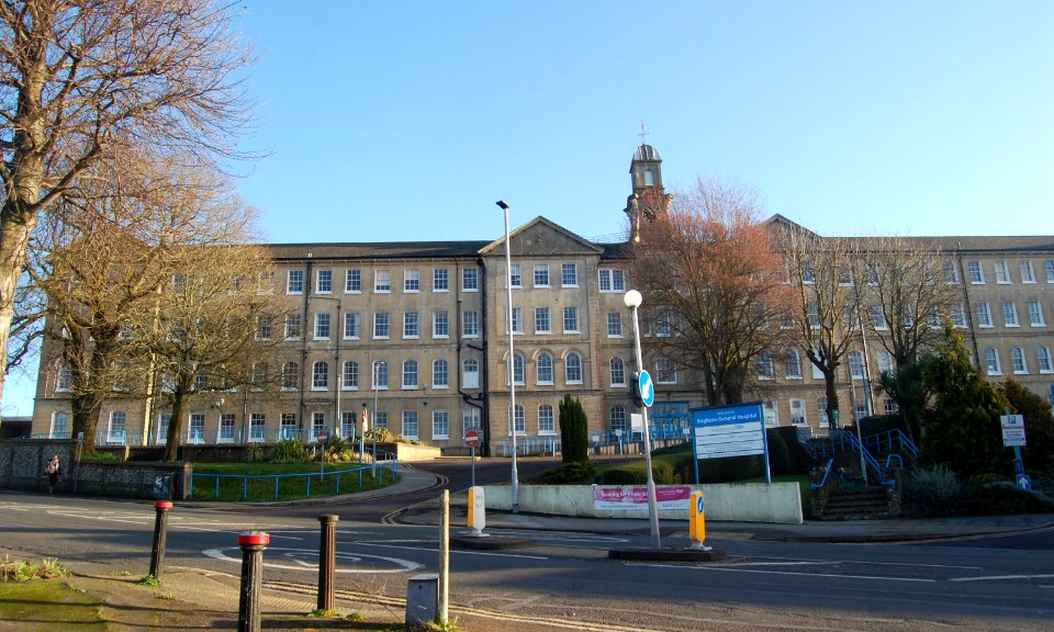 Brighton General Hospital (Arundel Building), Elm Grove, Brighton (NHLE Code 1380497) (February 2020) (3)