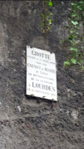 Bressoux-Église Notre-Dame de Lourdes à Le Bouhay (21)