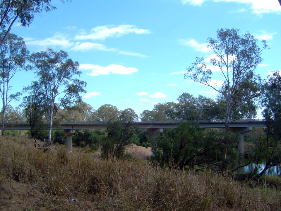 Brisbane Valley Highway crossing Fernvale