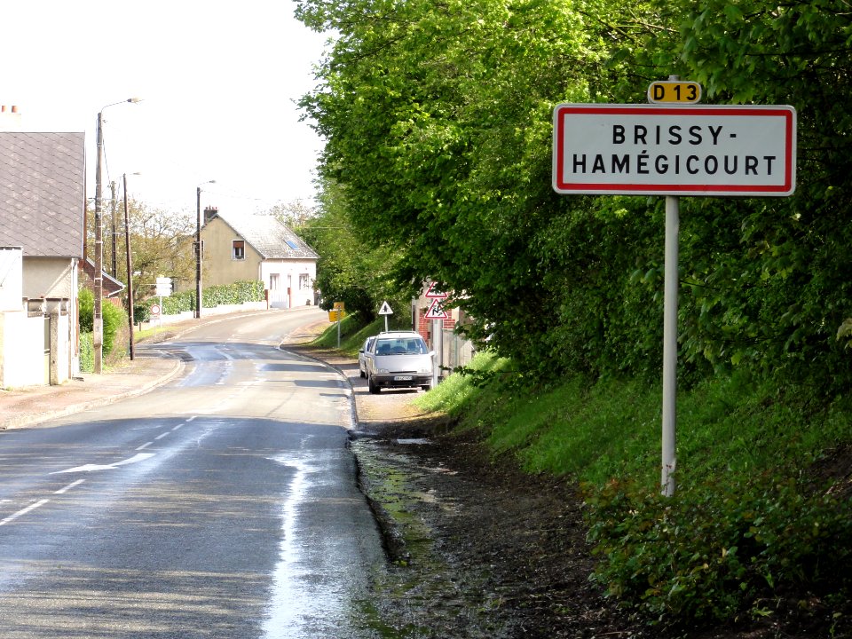Brissy-Hamégicourt (Aisne) city limit sign