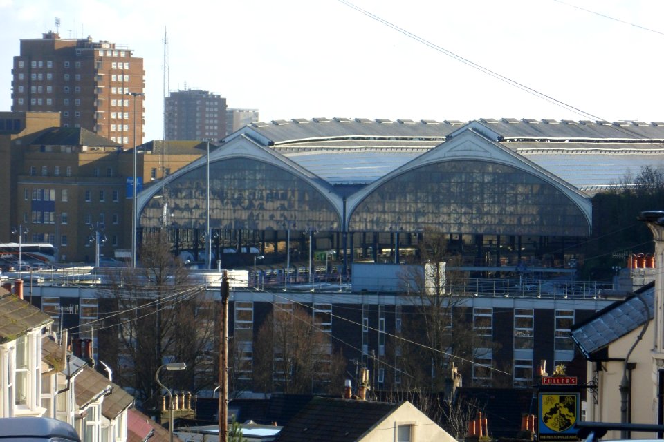Brighton Railway Station (December 2013) (Trainshed Roof, seen from Hamilton Road) (1)