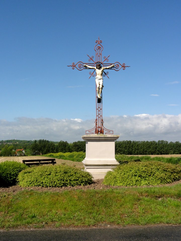 Brissay-Choigny (Aisne) croix de chemin nord
