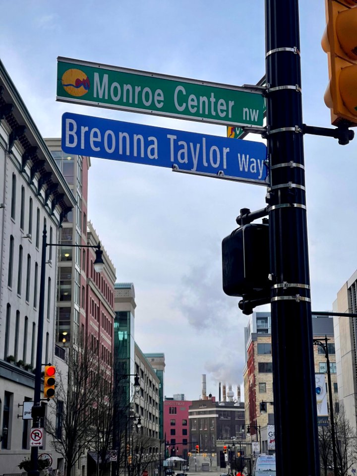 Breonna Taylor Way