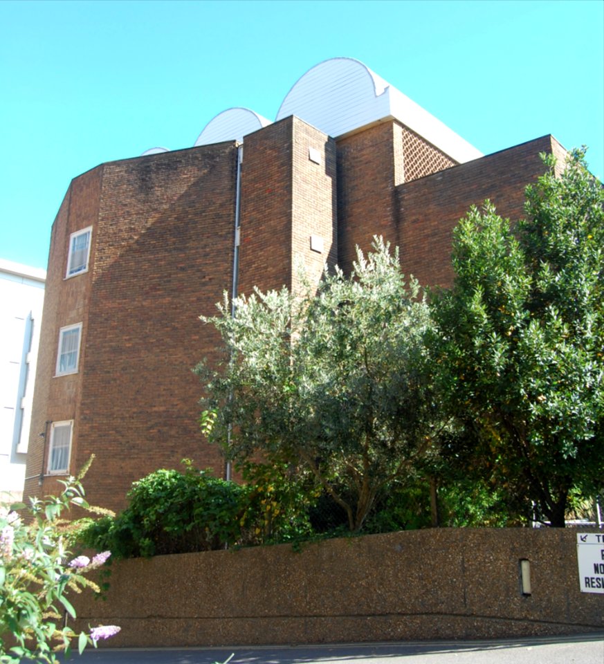 Brighton and Hove Reform Synagogue, Palmeira Avenue, Hove (September 2018) (1)