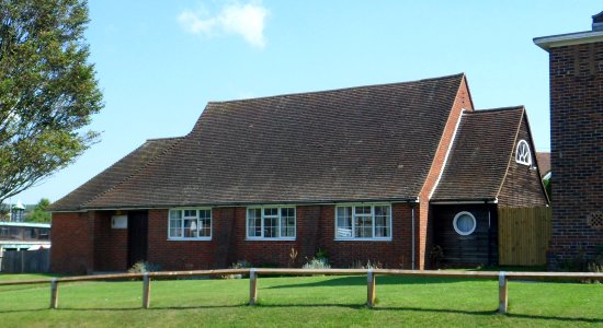 Brighton Elim Hub, next to Fountain Centre (formerly Church of Christ the King), Braybon Avenue, Patcham (August 2013) (2)